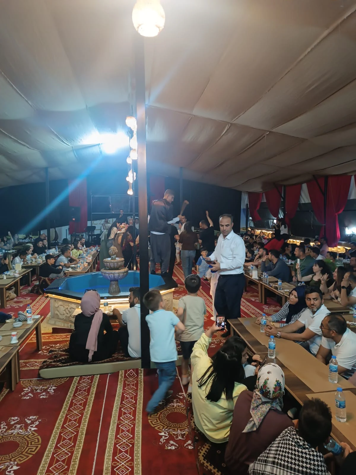 Ailelerin katıldığı Şanlıurfa sıra gecesi